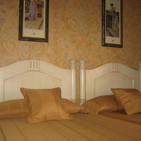 Hotel Santiago Benavente Esterno foto