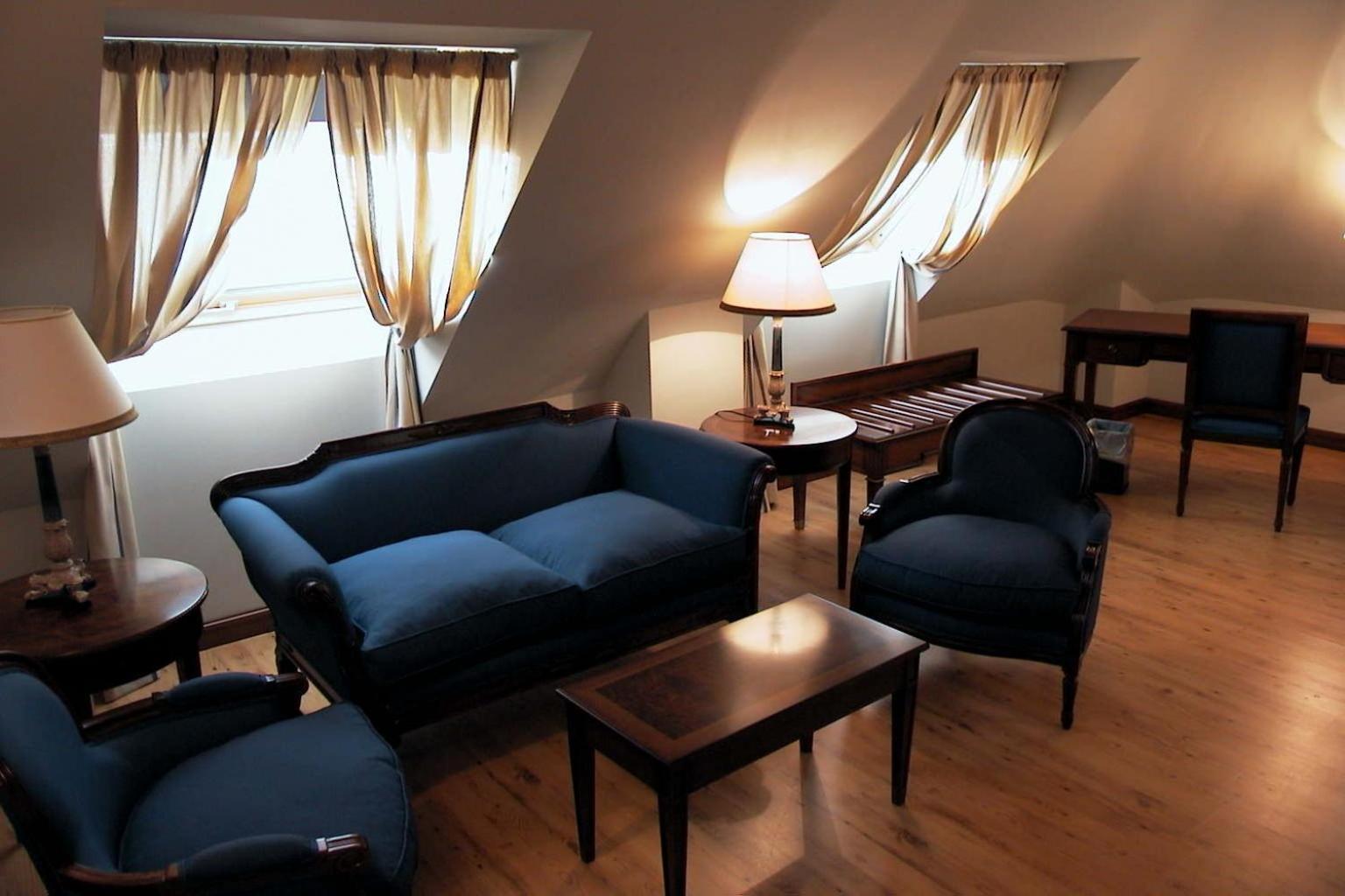 Hotel Santiago Benavente Esterno foto