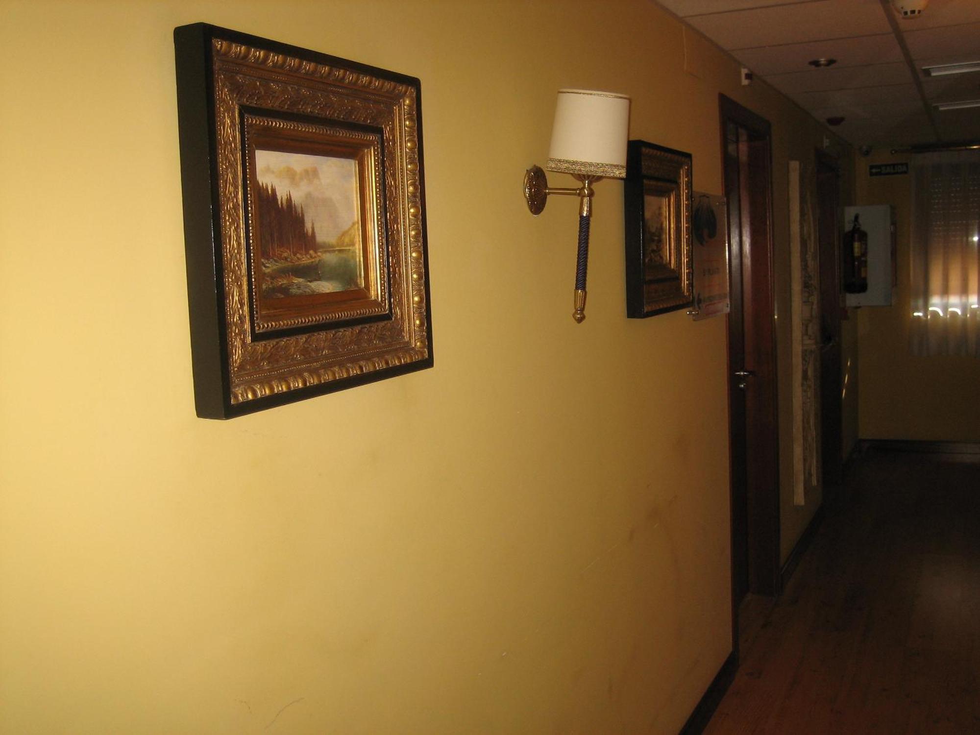 Hotel Santiago Benavente Esterno foto