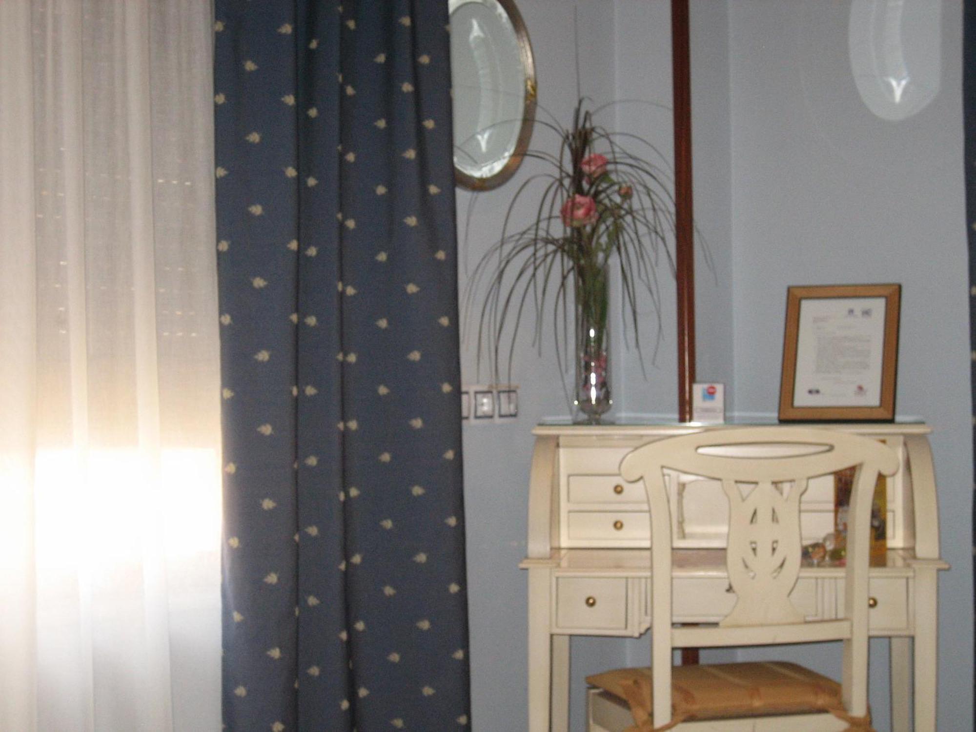 Hotel Santiago Benavente Esterno foto