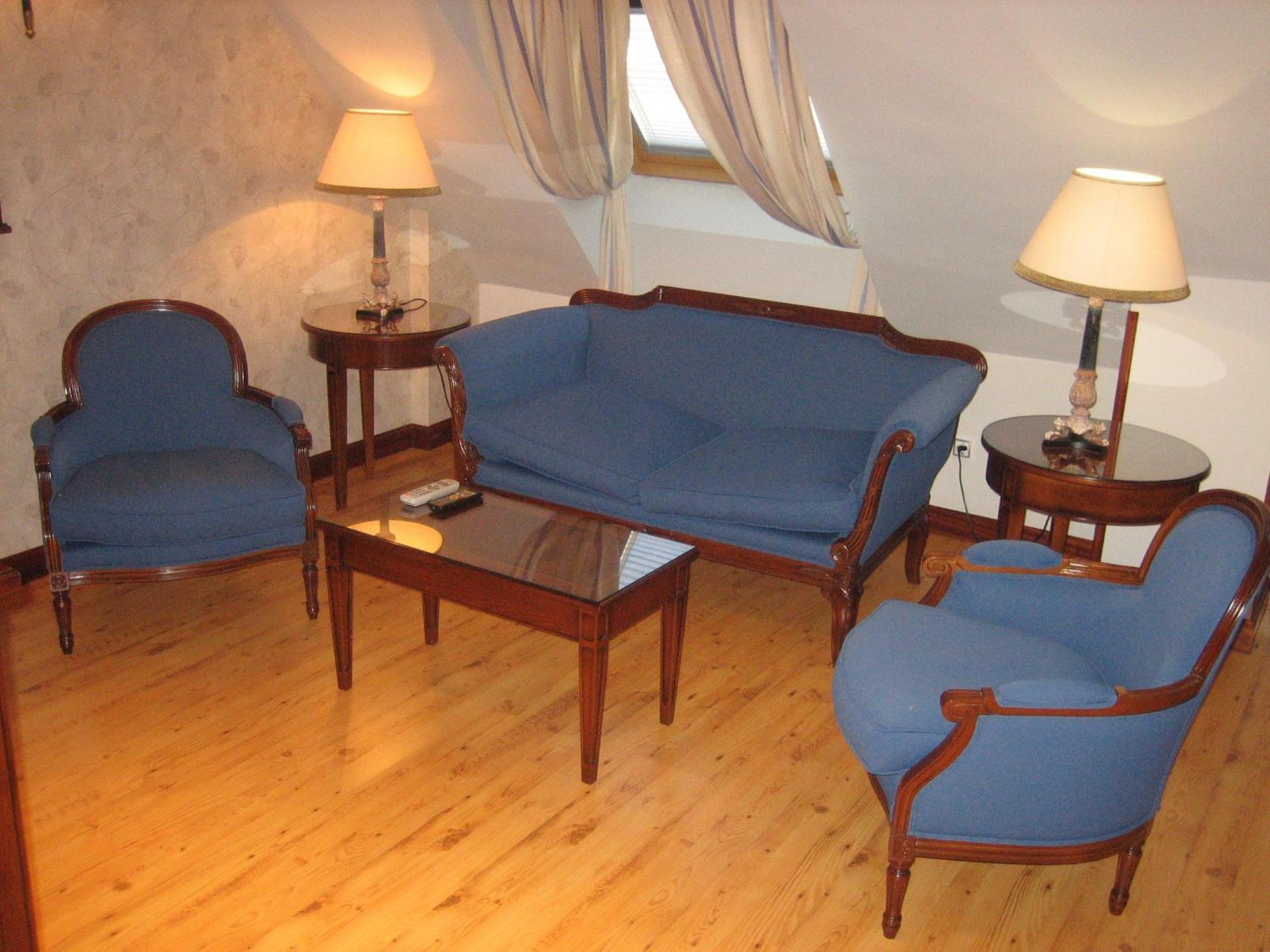 Hotel Santiago Benavente Esterno foto